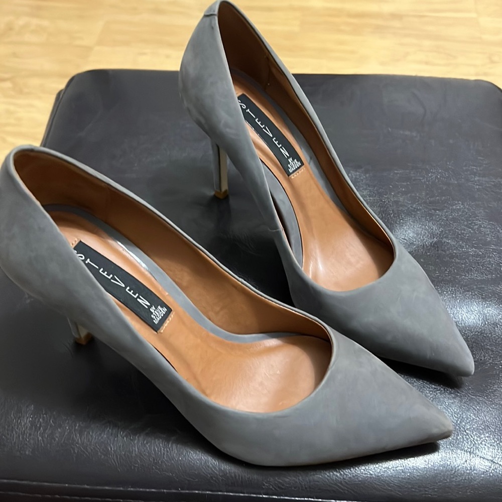 Steven by Steve Madden Shiela grey suede heels